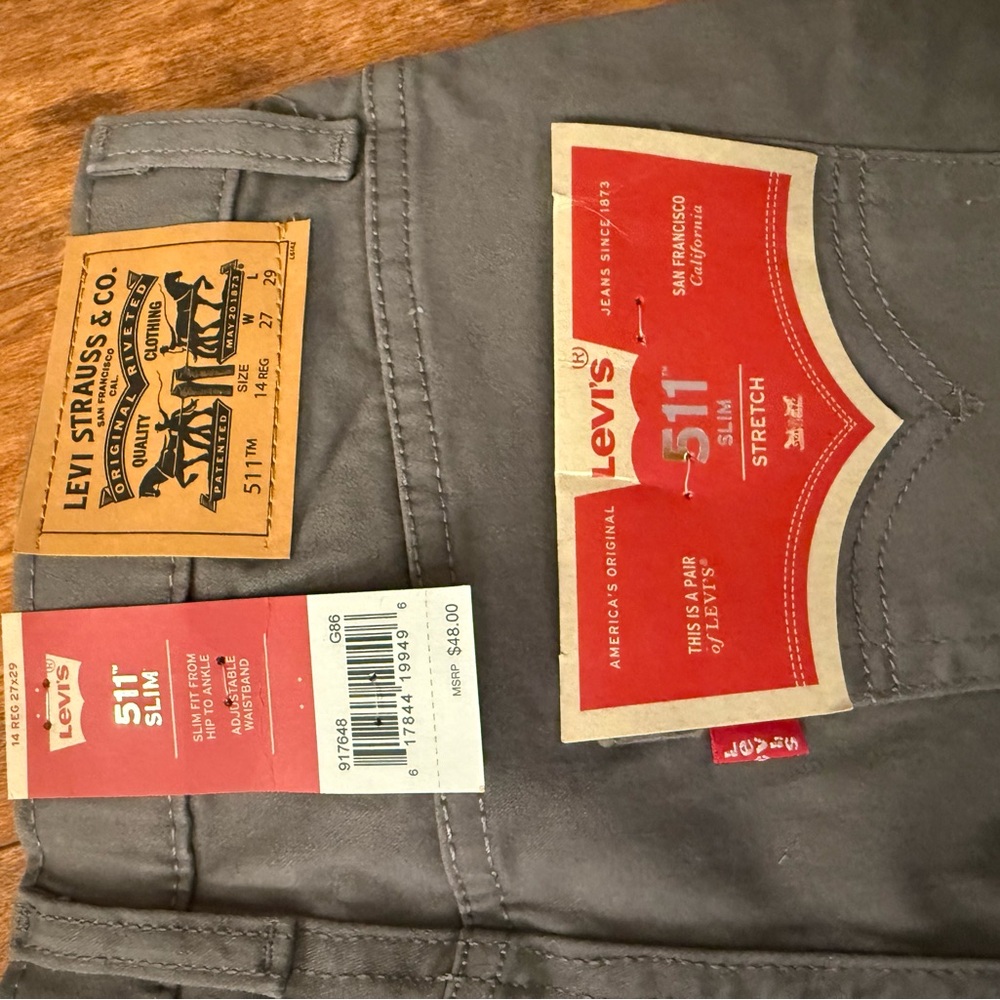 Levi's - Picture 5 of 5